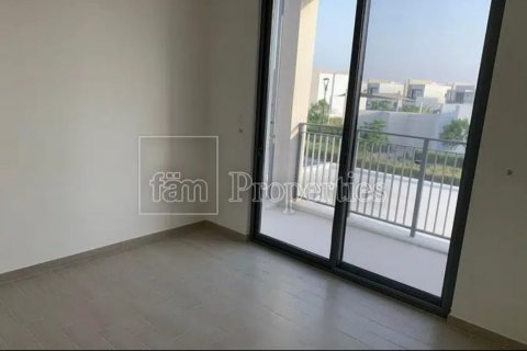 Müüa villa asukohaga Dubai, AÜE: 4 magamistoaga, 546.9 m² Nr 640457 - pilt 8