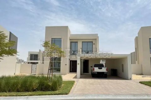 Müüa villa asukohaga Dubai, AÜE: 4 magamistoaga, 546.9 m² Nr 640457 - pilt 1