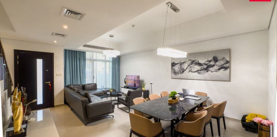 Shtëpi në qytet në Dubai, Emiratet e Bashkuara Arabe 4 dhoma gjumi, 161.4 m2. № 640452