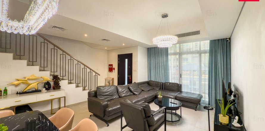 Radhus i Dubai, UAE 4 sovrum, 161.4 kvm Nr. 640452