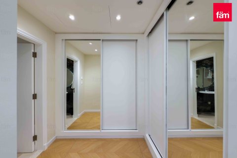 Apartment in Dubai Marina, UAE 1 bedroom, 74.4 sq.m. № 633728 - photo 15
