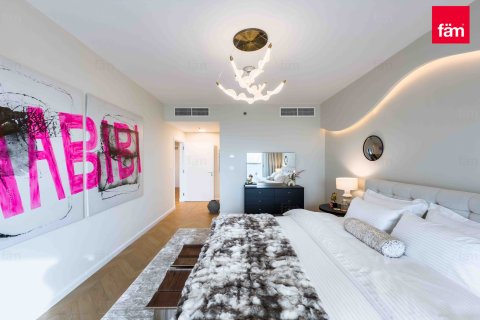 Apartment in Dubai Marina, UAE 1 bedroom, 74.4 sq.m. № 633728 - photo 13