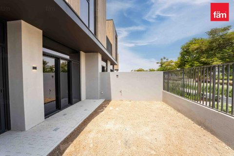 Řadový dům v Dubai, SAE 3 ložnice, 206 m² Č.: 633730 - fotografie 11