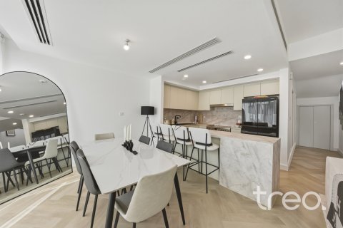 Kamienica na sprzedaż w Dubai, ZEA 3 sypialnie, 181.25 mkw., nr 739257 - zdjęcie 7