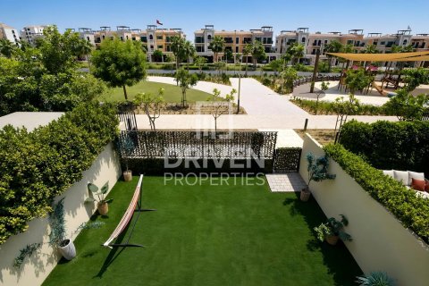 Townhouse in Jumeirah, Dubai, UAE 4 bedrooms, 263.19 sq.m. № 759084 - photo 24