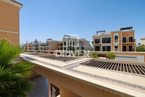 Townhouse in Jumeirah, Dubai, UAE 4 bedrooms, 263.19 sq.m. № 759084 - photo 21