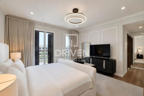 Townhouse in Jumeirah, Dubai, UAE 4 bedrooms, 263.19 sq.m. № 759084 - photo 12