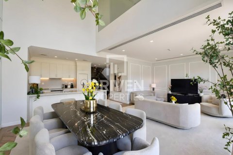 Townhouse in Jumeirah, Dubai, UAE 4 bedrooms, 263.19 sq.m. № 759084 - photo 4