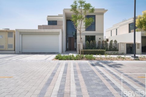 Villa in Tilal Al Ghaf, Dubai, UAE 5 bedrooms, 466 sq.m. № 647431 - photo 1