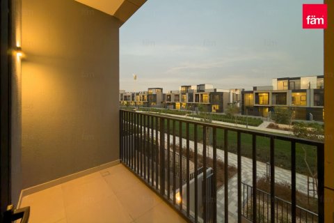Shtëpi në qytet në Dubai, Emiratet e Bashkuara Arabe 3 dhoma gjumi, 168 m2. № 714374 - Foto 5