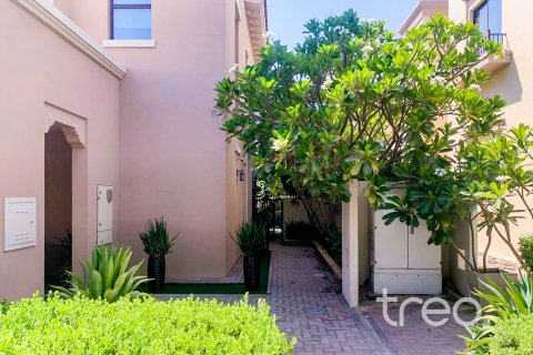 Városi lakóépület itt: Reem, Dubai, EAE, 3 hálószoba, 288.84 m², azonosító: 733670 - fénykép 10