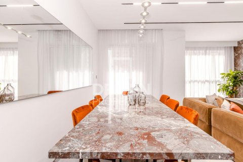 Apartman u Jumeirah Beach Residence, Dubai, UAE 3 spavaćih soba, 174.84 m2 Br. 746639 - fotografija 6