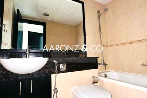 Пәтер Джумейра Лейк Тауэрс, Дубай, БАӘ-да 2 жатын бөлмелер, 82.6 м² № 670485 - фото 11