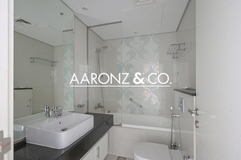 Business Bay, Dubai, संयुक्त अरब अमीरात में अपार्टमेंट, 3 बेडरूम, 194.3 वर्ग मीटर, संख्या 670482 - फ़ोटो 12