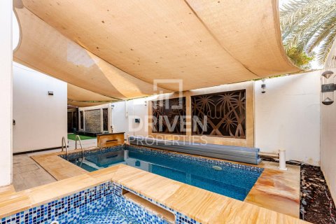 Villa til salg i Dubai, UAE 5 soveværelser, 425.5 kvm № 743411 - foto 29