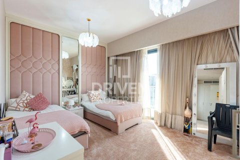 Villa til salg i Dubai, UAE 5 soveværelser, 425.5 kvm № 743411 - foto 10