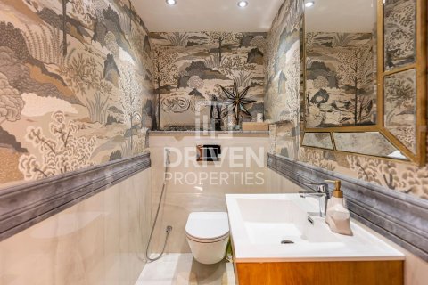 Villa til salg i Dubai, UAE 5 soveværelser, 425.5 kvm № 743411 - foto 19