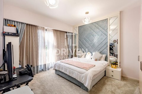 Villa til salg i Dubai, UAE 5 soveværelser, 425.5 kvm № 743411 - foto 12
