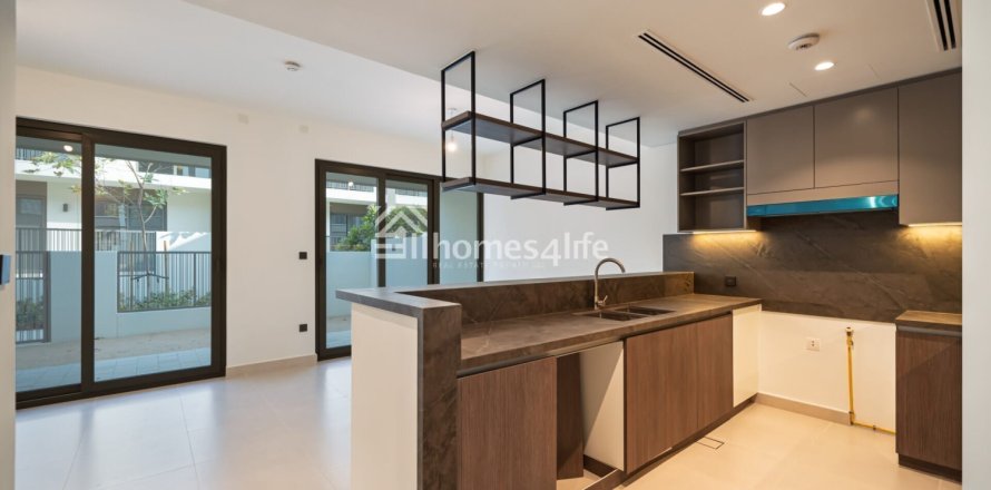 ویلا در Tilal Al Ghaf، Dubai ، امارات متحده عربی 3 خوابه ، 140 متر مربع.  شماره 687173