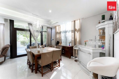 Villa zur Miete in Dubai, VAE 6 Schlafzimmer, 362.1 m2 Nr. 687494 - Foto 4