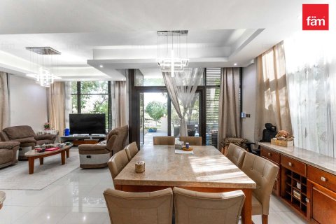 Dubai, संयुक्त अरब अमीरात में विला, 6 बेडरूम, 362.1 वर्ग मीटर, संख्या 687494