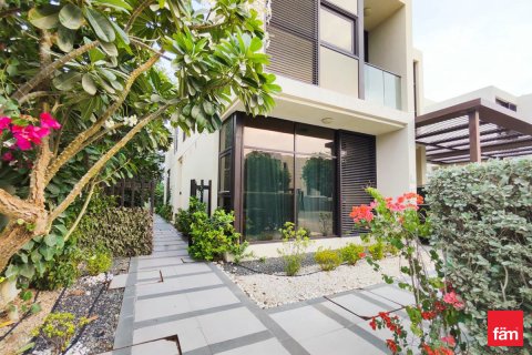 Villa in Dubai, VAE: 6 Schlafzimmer, 362.1 m2 Nr. 687494