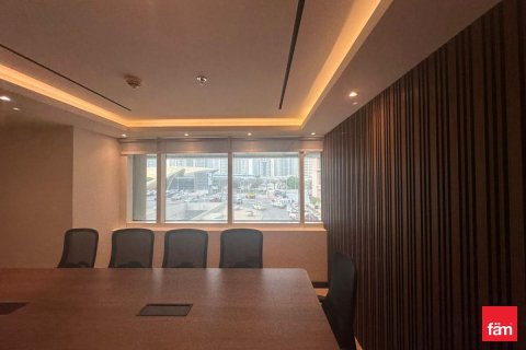Zyrë në Dubai, Emiratet e Bashkuara Arabe 108.7 m2. № 687497 - Foto 8