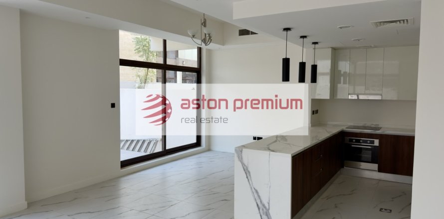 Villa asukohaga Wadi Al Safa 3, Dubai, AÜE: 4 magamistoaga, 295 m² Nr 686625