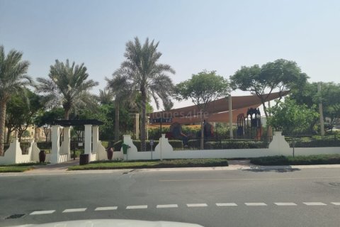 Townhouse i Reem, Dubai, UAE 4 soveværelser, 297 kvm № 720657