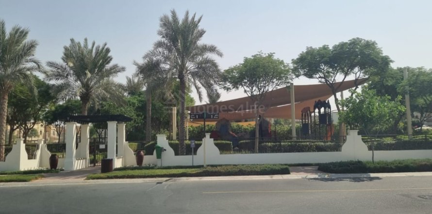 Rekkehus i Reem, Dubai, Emiratene 4 soverom, 297 kvm nr. 720657