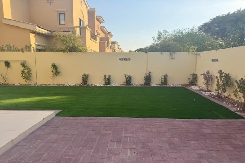 Villetta a schiera in affitto a Reem, Dubai, EAU 4 camere da letto, 297 mq. № 720657 - foto 12
