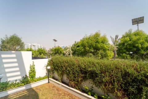 Townhouse sa Dubai, UAE 4 silid-tulugan, 323 sq.m. № 734288 - larawan 3
