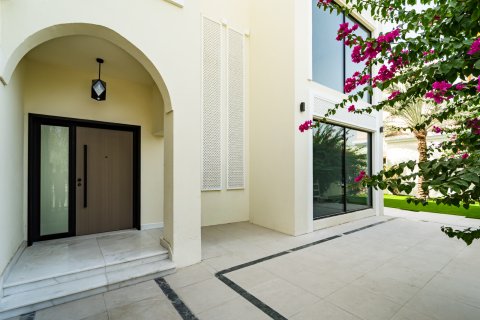 ویلا برای فروش در  Jumeirah Village Triangle، Dubai، امارات متحده عربی  5 خوابه ، 418 متر مربع ، شماره 734291 - تصویر 2