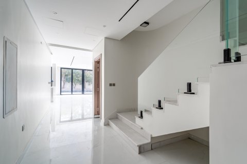 ویلا برای فروش در  Jumeirah Village Triangle، Dubai، امارات متحده عربی  5 خوابه ، 418 متر مربع ، شماره 734291 - تصویر 3