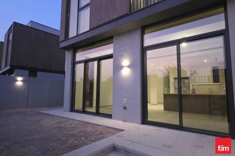 Üürile anda villa asukohaga Dubai, AÜE: 3 magamistoaga, 168 m² Nr 641455 - pilt 1