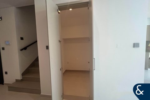 Vilë në Arabian Ranches 3, Dubai, Emiratet e Bashkuara Arabe 3 dhoma gjumi, 181 m2. № 668278 - Foto 10