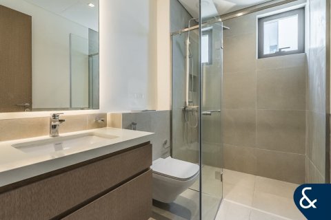 Huvila Al Furjan, Dubai, Arabiemiraatit 4 makuuhuonetta, 335 m2 № 667901 - kuva 11