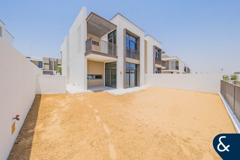 Huvila Al Furjan, Dubai, Arabiemiraatit 4 makuuhuonetta, 335 m2 № 667901 - kuva 3