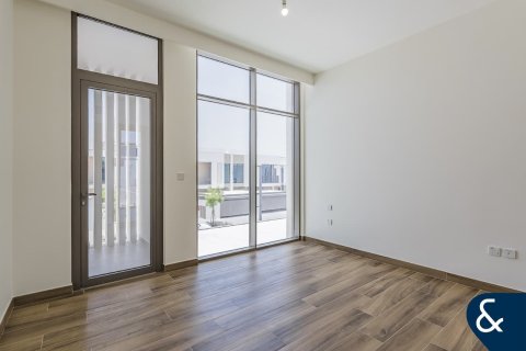 Huvila Al Furjan, Dubai, Arabiemiraatit 4 makuuhuonetta, 335 m2 № 667901 - kuva 27