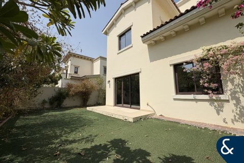 Vila u Reem, Dubai, UAE 3 spavaćih soba, 278 m2 Br. 667903 - fotografija 1