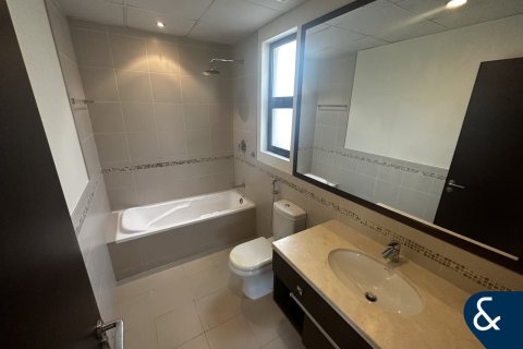 Зняти в оренду віллу в Рим, Дубай, ОАЕ 3 спальні, 235м2, № 667904 - фото 11