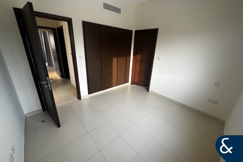 Зняти в оренду віллу в Рим, Дубай, ОАЕ 3 спальні, 235м2, № 667904 - фото 14