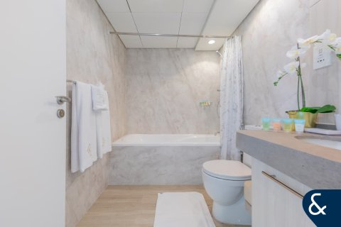 Apartamento en alquiler en Downtown Dubai (Downtown Burj Dubai), Dubai, EAU 2 dormitorios, 125 m2 № 667907 - foto 10