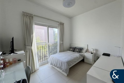 Villa en alquiler en Dubai Land, Dubai, EAU 4 dormitorios, 230 m2 № 671397 - foto 16