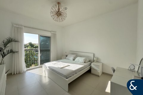 Villa en alquiler en Dubai Land, Dubai, EAU 4 dormitorios, 230 m2 № 671397 - foto 12