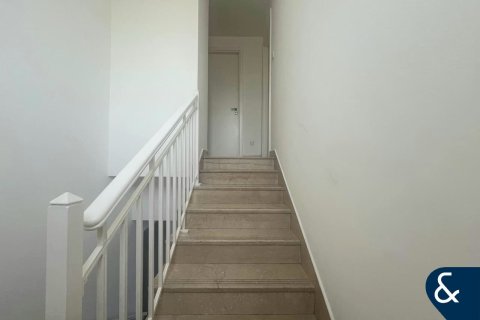 Villa The Springs, Dubaijā, AAE 3 istabas, 255 m2 Nr. 671395 - attēls 10