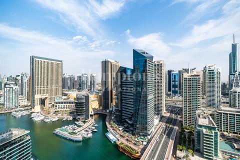 Apartamento en alquiler en Dubai Marina, Dubai, EAU 3 dormitorios, 204.85018597 m2 № 726162 - foto 17