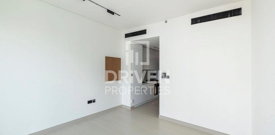 Apartment in Jumeirah Village Circle, Dubai, UAE 1 room, 32.42 sq.m. № 743697