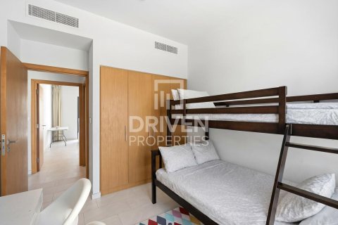 Villa till försäljning i Dubai Land, Dubai, UAE 3 sovrum, 163.6 kvm Nr. 743692 - fotografi 9