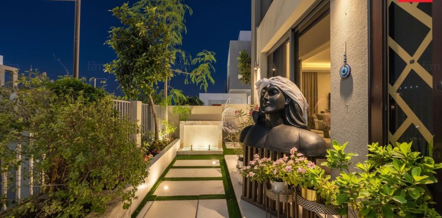 Villa in Dubai Hills Estate, Dubai, VAE: 4 Schlafzimmer, 452.3 m2 Nr. 699970